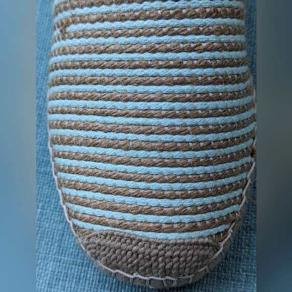 NWOT Size EU 37, 8 By Yoox Tan & Aqua Striped Espadrilles - Picture 4 of 9